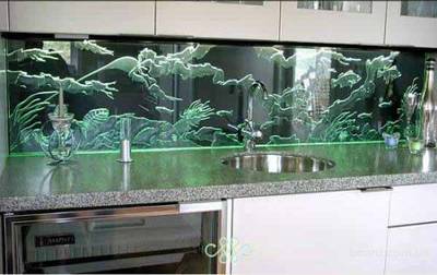 фартук из стекла
