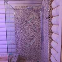 Угловая душевая из стекла Дмитров